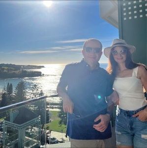 Meet your Posher, Resam